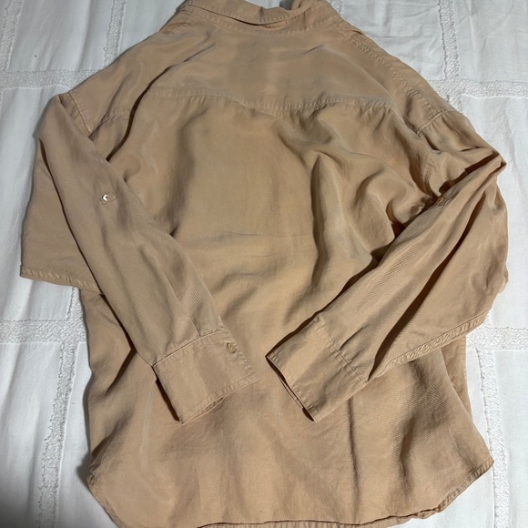 Aritzia Babaton Button-Up Shirt – XS (Lightly Worn) - Picture 3 of 3